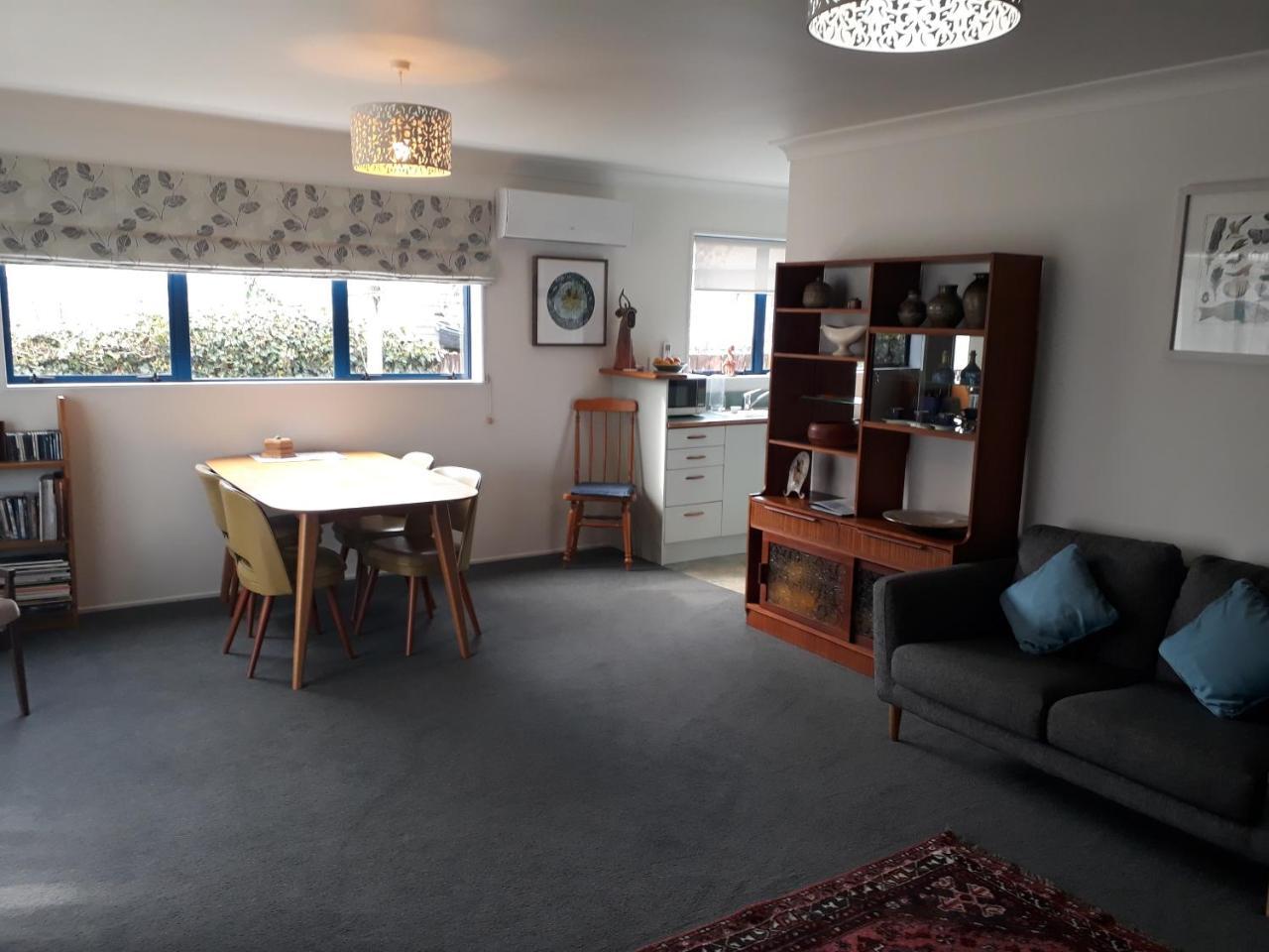 Our Raglan Town House Villa Eksteriør billede